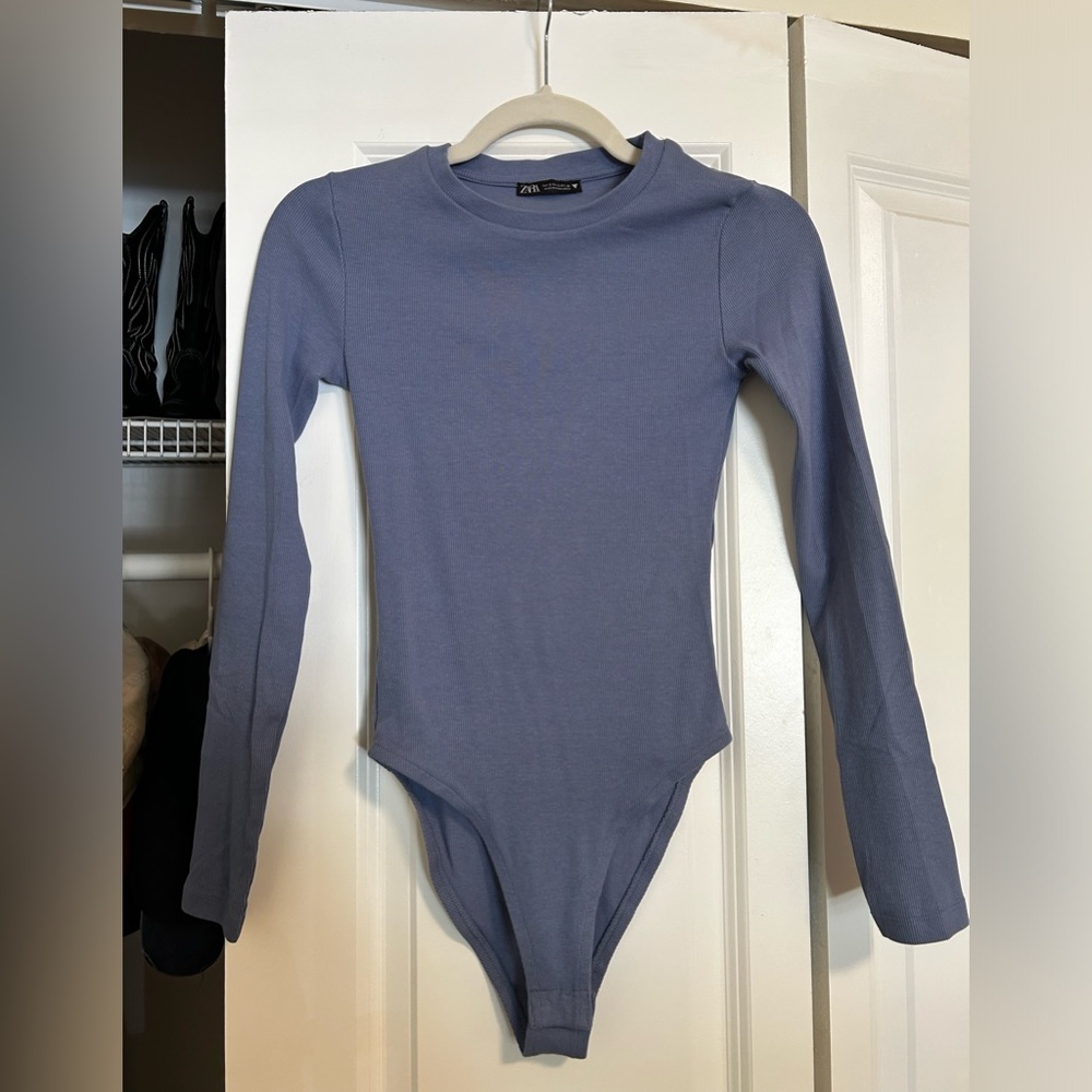 Zara - Ribbed Long Sleeve Bodysuit